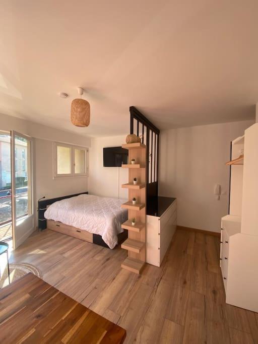 Studio Moderne Et Cosy Avec Balcon Et Parking Périgueux Exterior foto
