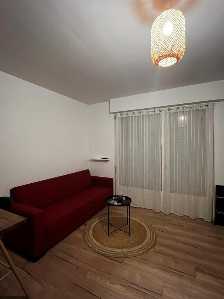 Studio Moderne Et Cosy Avec Balcon Et Parking Périgueux Exterior foto